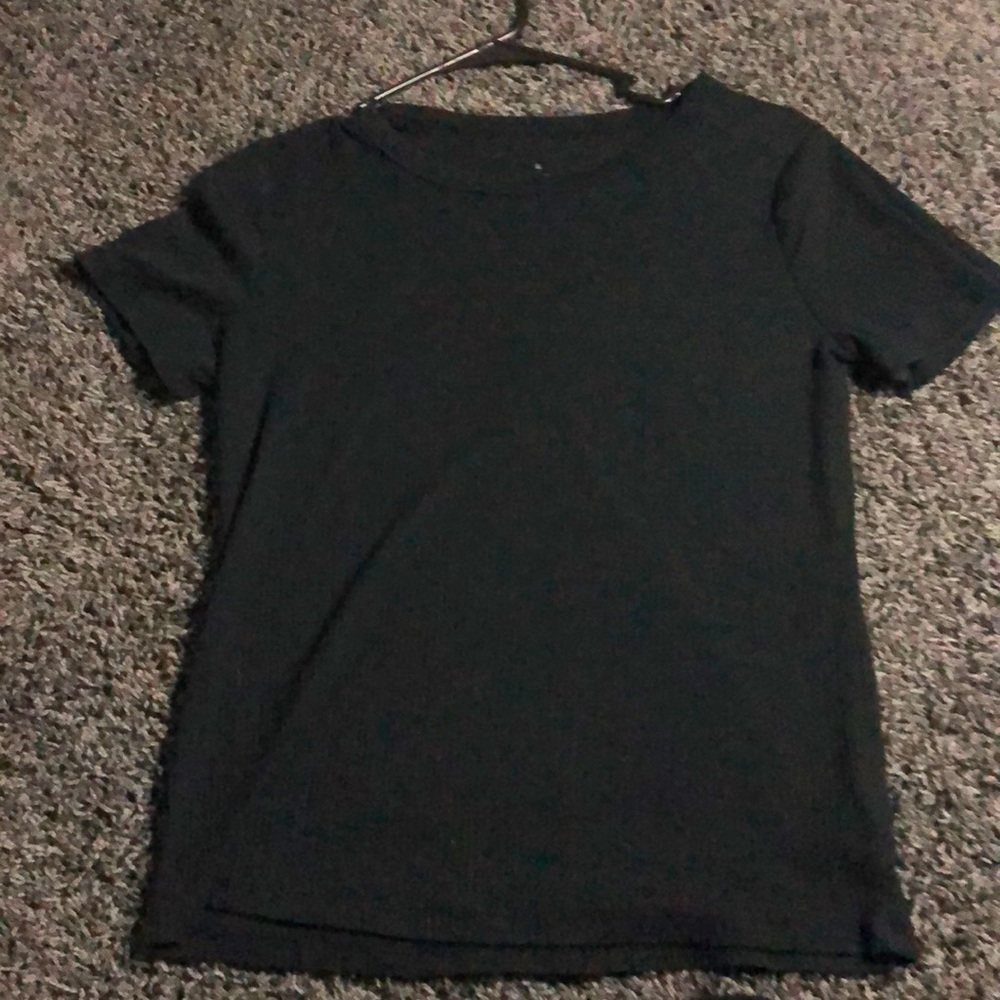 The size medium in women. The brand is a new day.